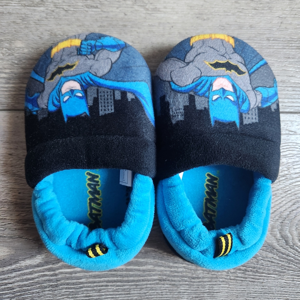 Batman Kids Slippers Size 7/8